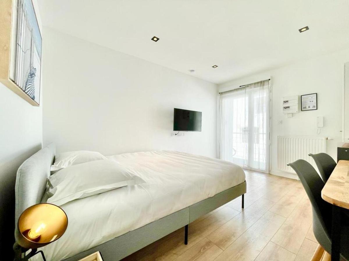Residence Duguay - Centre Ville - Porte B - Appartements Tout Confort - Neuf - Nouveau Lorient Exterior foto